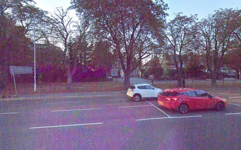 Dr Loraine Lyons - Orthodontist in Woodford Green