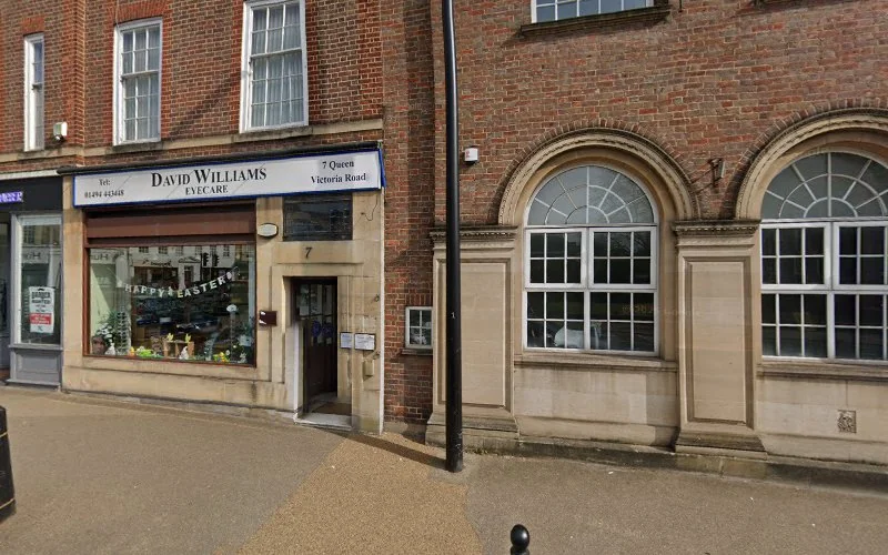 Mrs C E Wolukau-wanambwa - Wolukau-wanambwa Christine Erina - Dentist in High Wycombe