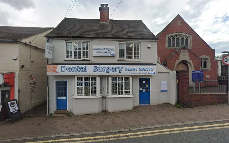 Quarry Bank Dental Surgery - Dental clinic in Brierley Hill