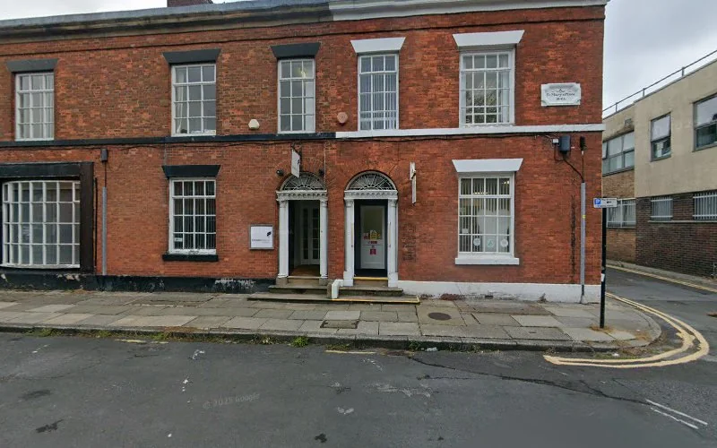 Rosenthal D L & Associates - Dental clinic in Bury