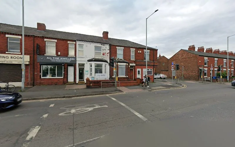 Fir Tree Dental Surgery - Dental clinic in Stockport