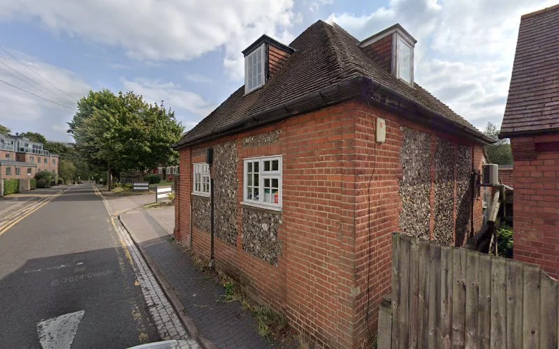 Priory Park Dental Care - Dental clinic in St Albans