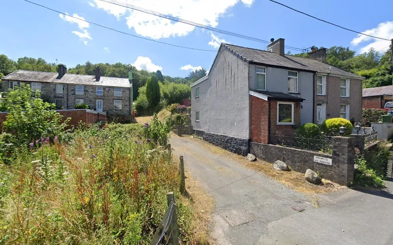 Emil Prendergast Equine Dentistry - Dentist in Caernarfon