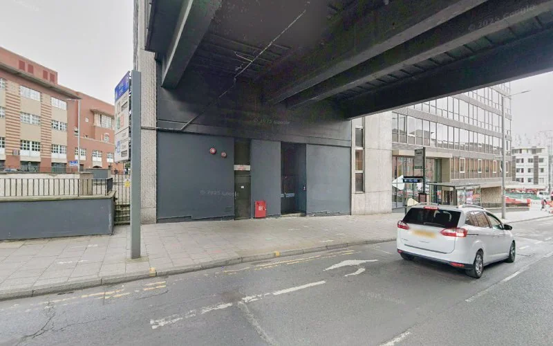 Advanced Whitening Studios - Dentist in Nottingham