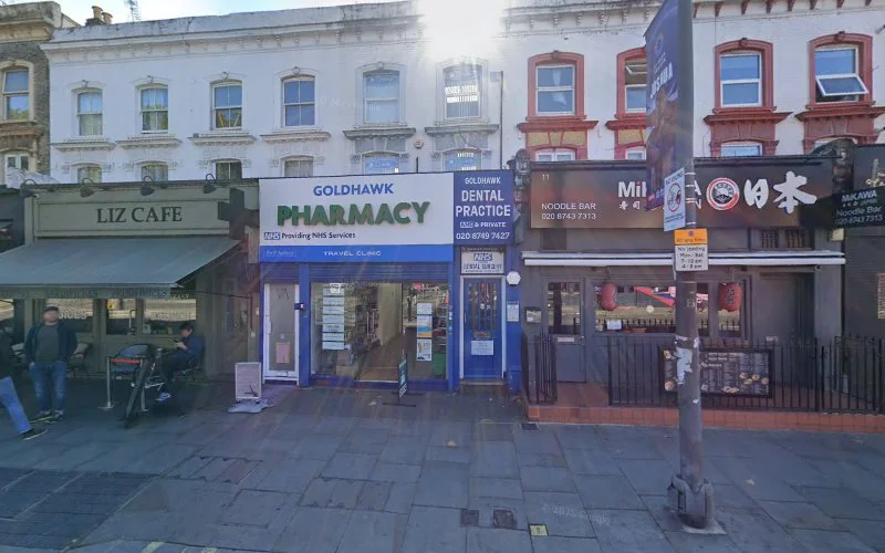 Goldhawk Dental Practice - Dr Thakrar - Dental clinic in London