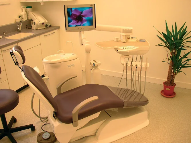 Smile NW Dental Practice - GBT - Dental clinic in London
