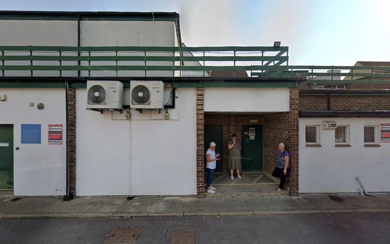 Martin M C - Dental clinic in Abingdon