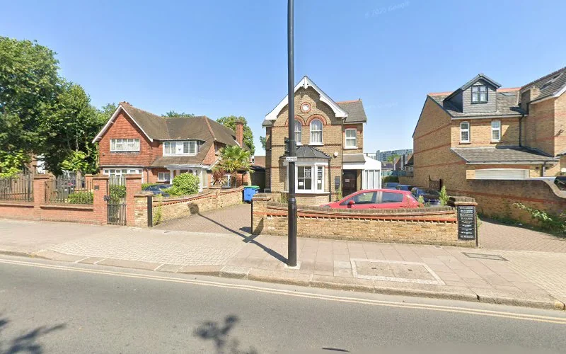 Mahil H K - Dental clinic in Hounslow