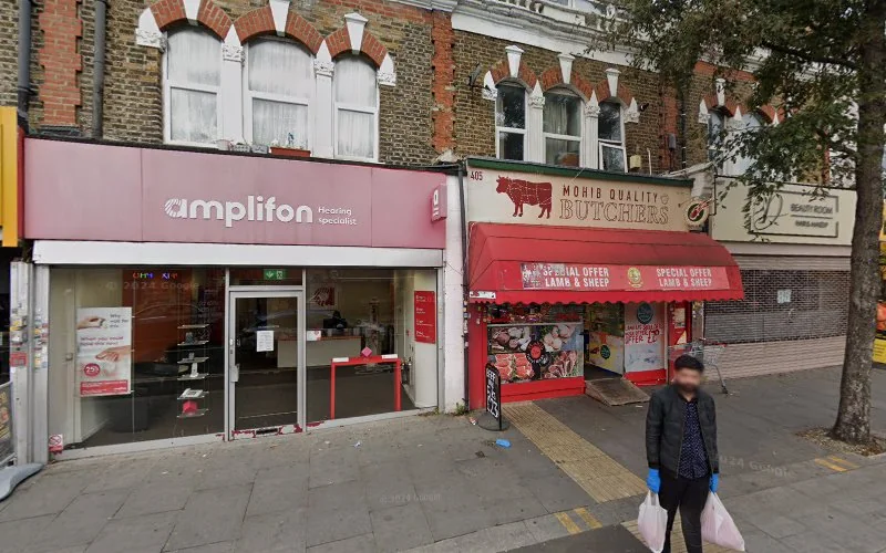 B Chan & Associates Dental Practice - Dental clinic in London