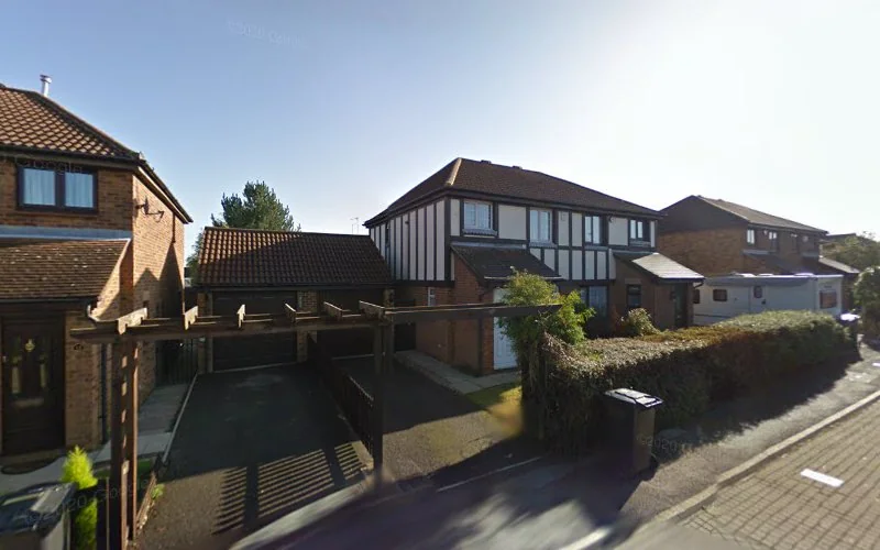 Smilex Dental Solutions - Dental laboratory in Luton