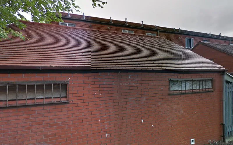 Llewellyn D I - Dentist in Runcorn