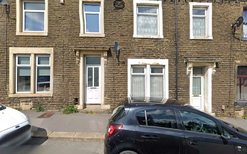 Smiles By Imran - Dental clinic in Halifax