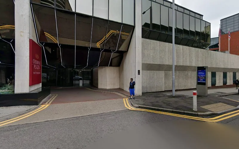 Higgins Dr C - Dental clinic in Nottingham