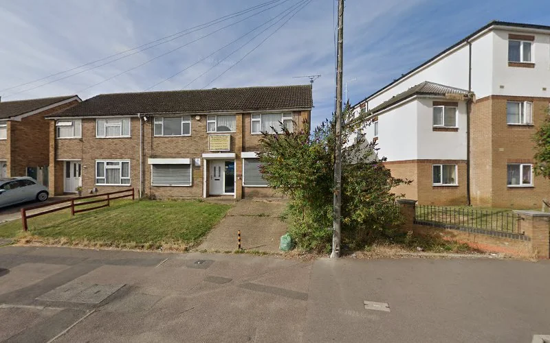 The Tomlinson Avenue Orthodontic Centre - Dentist in Luton