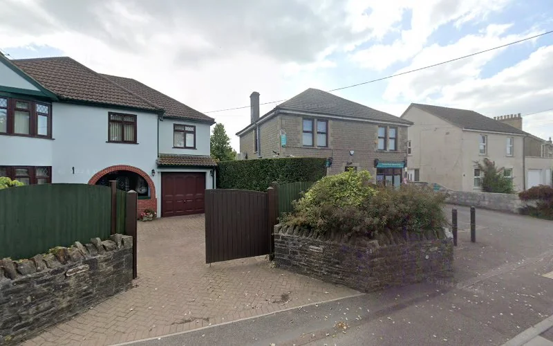 Halton House Dental Clinic - Dental clinic in Bristol