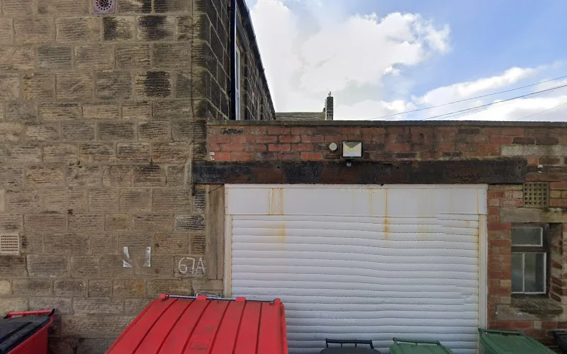 Dr. Maxine Fairclough - Dental clinic in Leeds