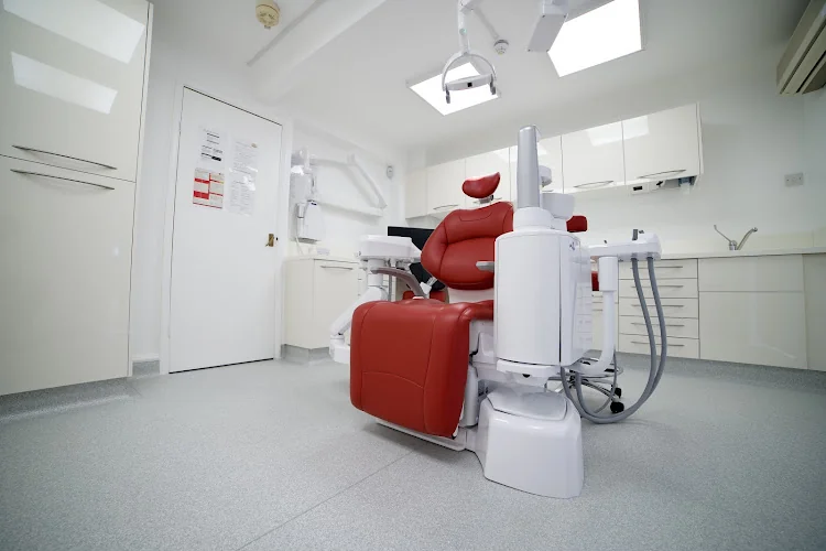 Bedford Dental Surgery - Dental clinic in Bedford