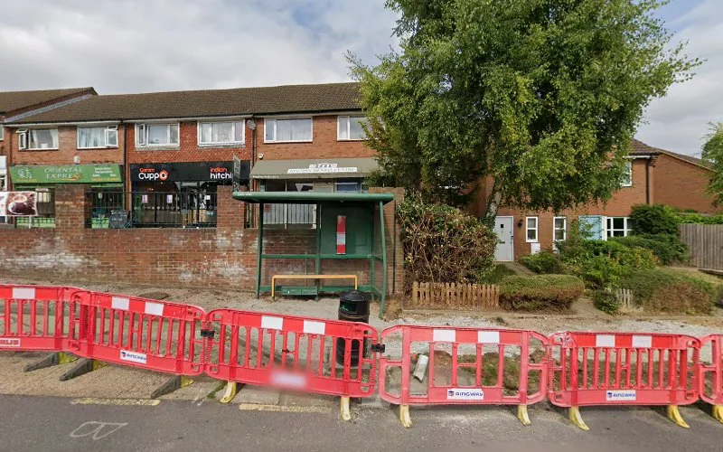 Haselden Dr C - Dental clinic in Hitchin