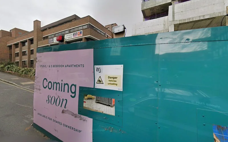 Simply Quality Clinic - Dental clinic in Bromley