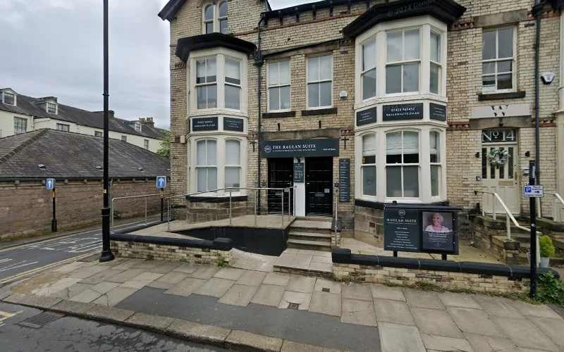 Dr Steve Byfield - Dental clinic in Harrogate