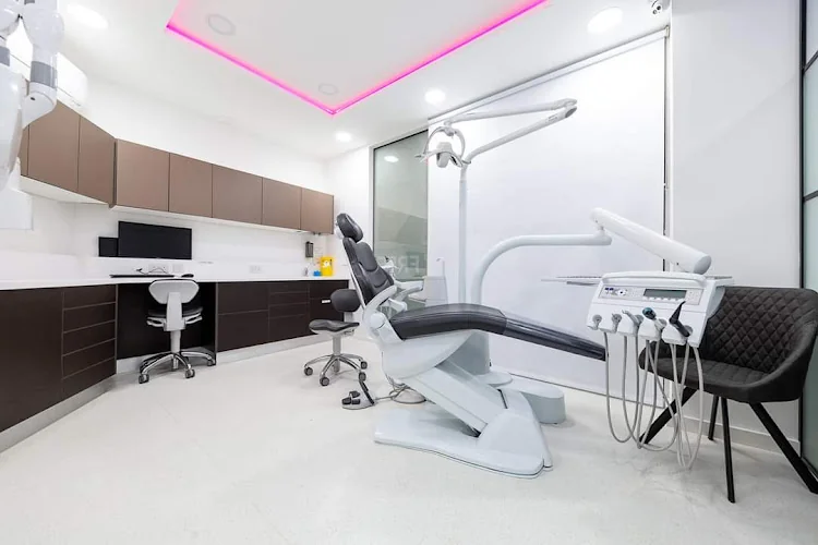 Angel Dental Implant Centre Westminster - Dentist in London