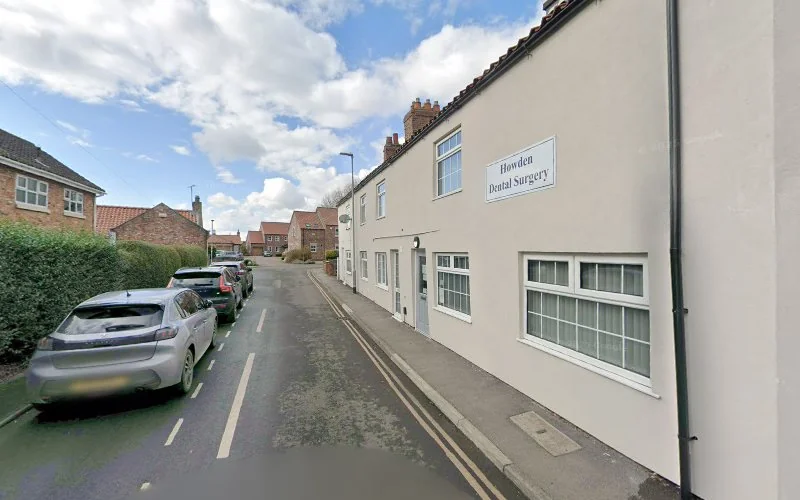 B & R Dental Care - Dentist in Goole