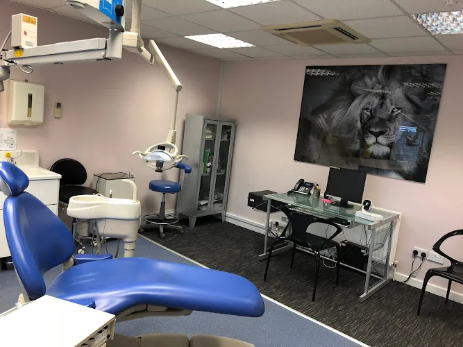 Sovereign House Specialist Dental Centre - Dental clinic in Brentwood