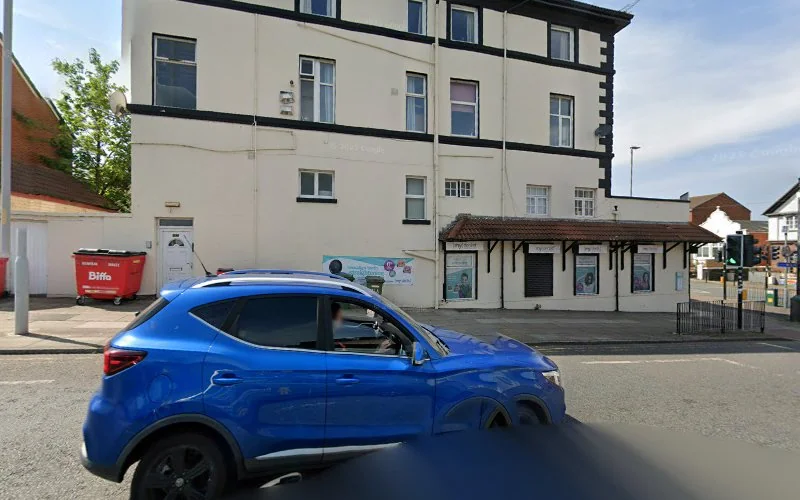 Kalayi E Y M - Dental clinic in Wallasey