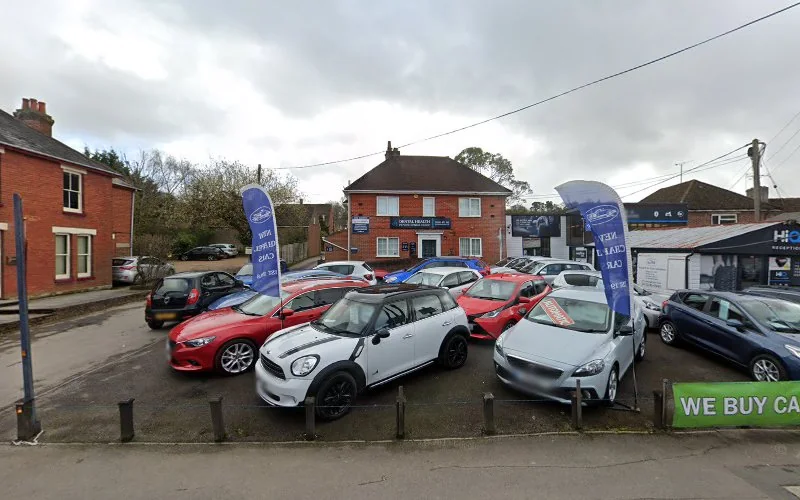 Watt P A - Dental clinic in Southampton