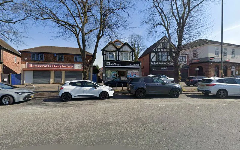 Dr. Phil End - Dentist in Manchester