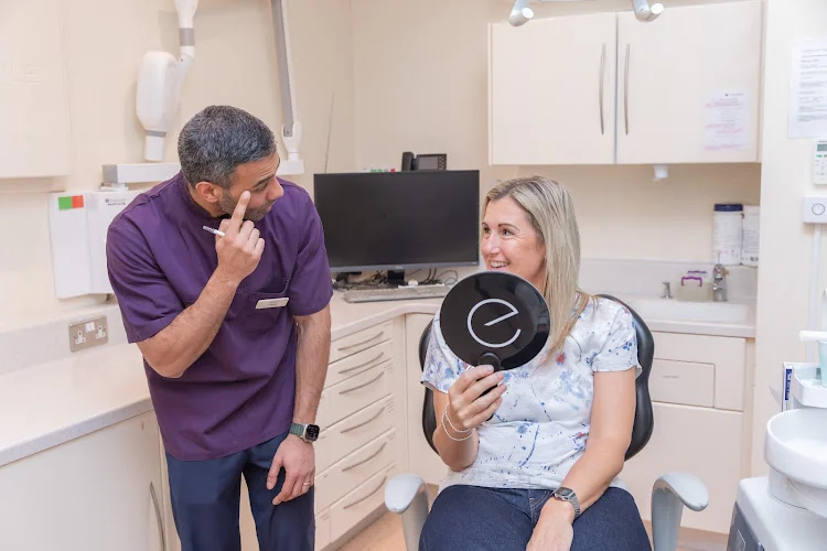 Confidental Dental Practice - Dental clinic in Sandhurst