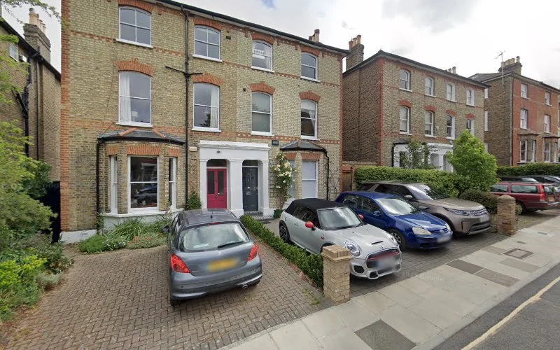 Mahr Dr C - Dental clinic in Richmond