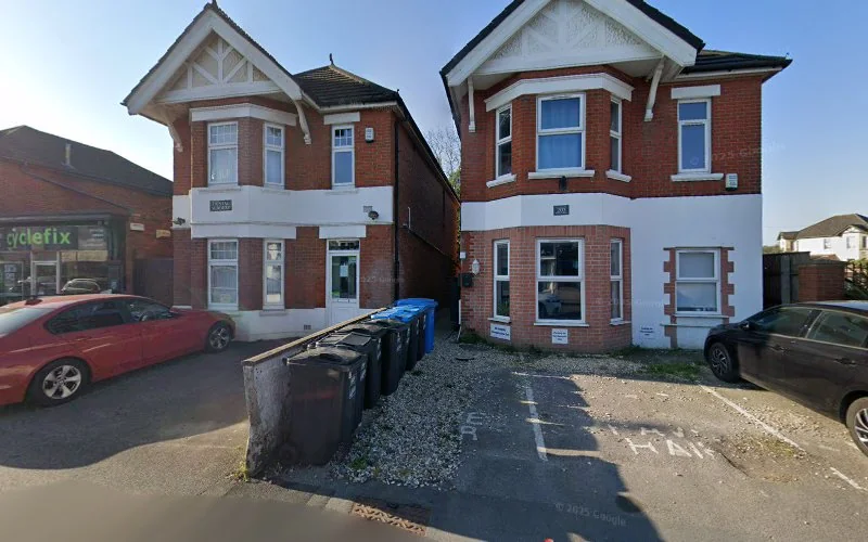 Pasadena Dental Surgery - Dental clinic in Poole