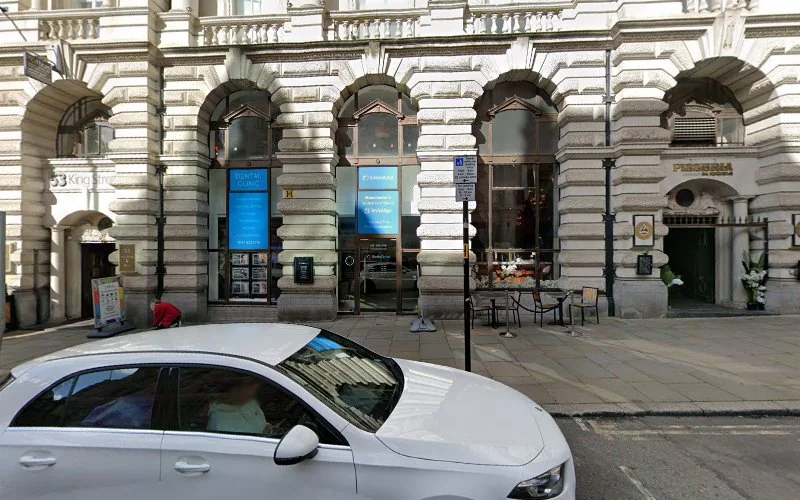 drtomhobbs - Cosmetic dentist in Manchester