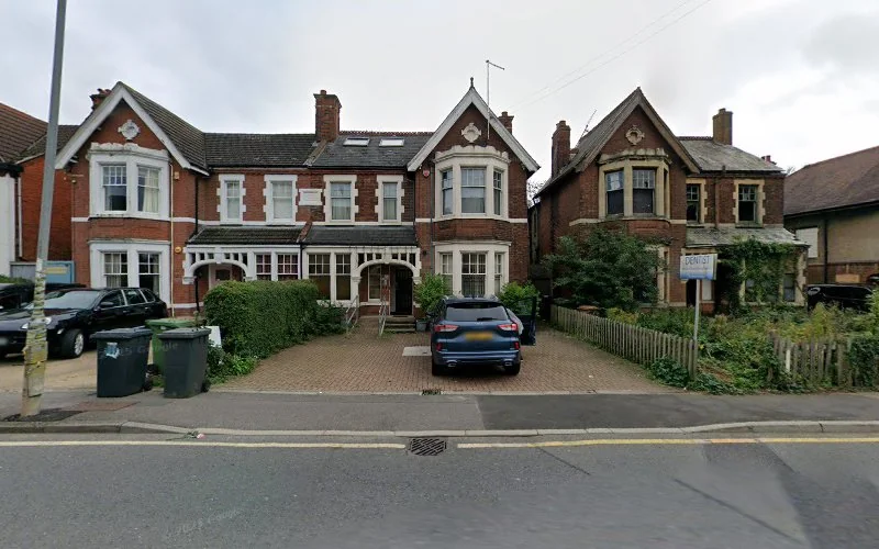 Glen J G - Dental clinic in Peterborough