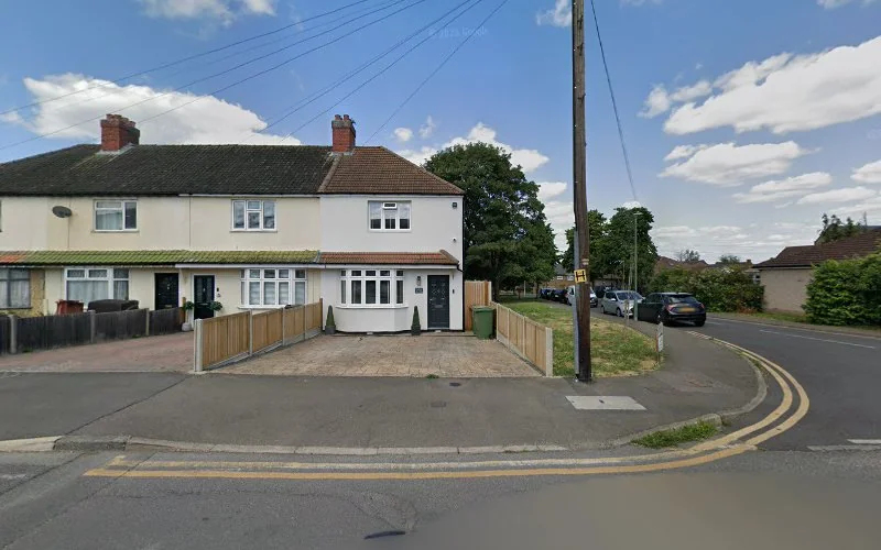 Perfect Whites - Dental clinic in Worcester Park