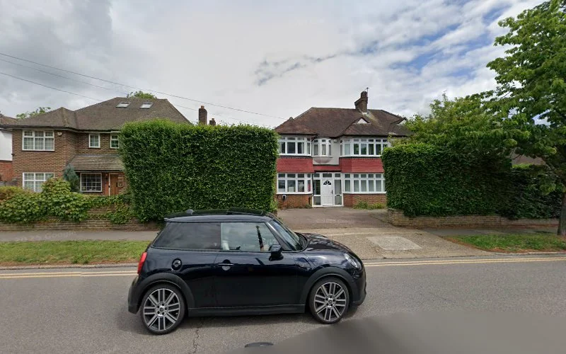 Holmes J M - Dental clinic in Epsom