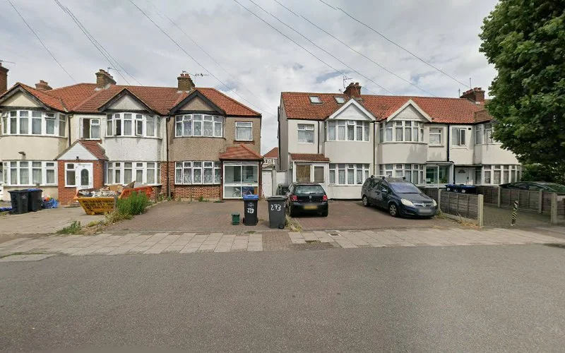 Ealing Road Dental Centre - Dental clinic in Wembley