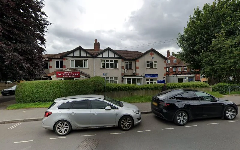 Al-Hussein I - Dental clinic in Leeds