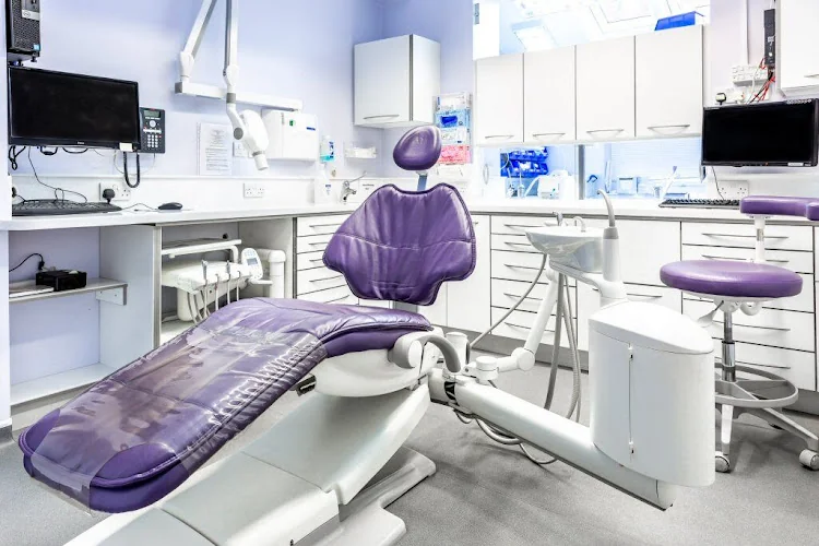 The Dental Practice On Broadway - Dental clinic in Woking