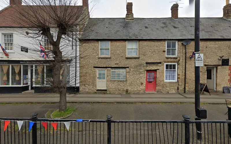 A D P Dental Co Ltd - Dental clinic in Rushden