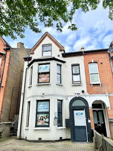 Knightshill Dental Practice - Dentist in London