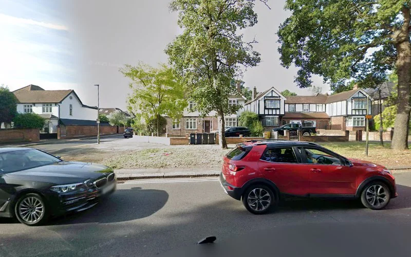 West's - Dental clinic in London