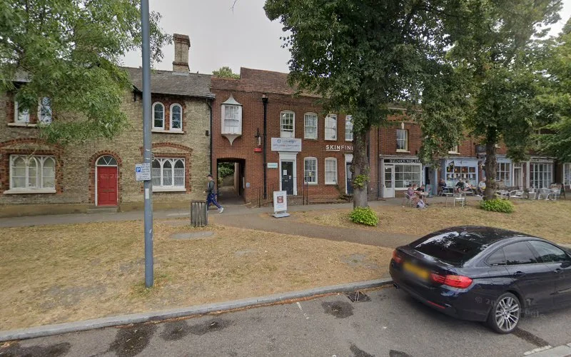 T Katchi and Associates Dental Surgery - Dental clinic in Baldock