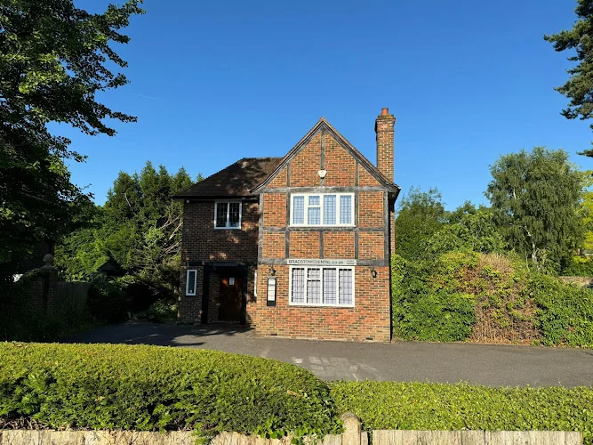Bradstowe Dental Practice - Dentist in Woking