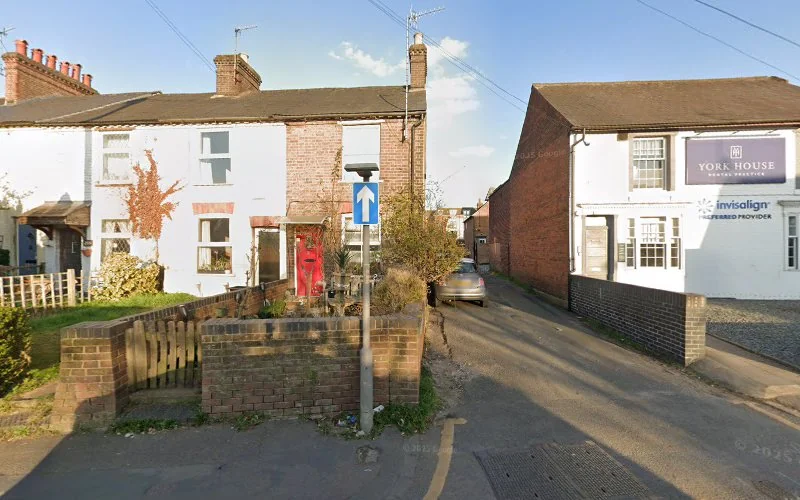 Churchill P S - Dental clinic in Chesham