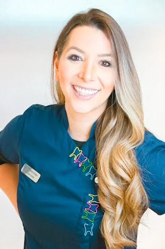 Dr. Priscila Kolbe - Dentist in London