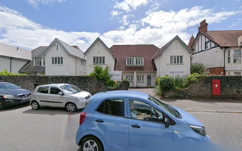 Q Dental Care - Dental clinic in Swansea