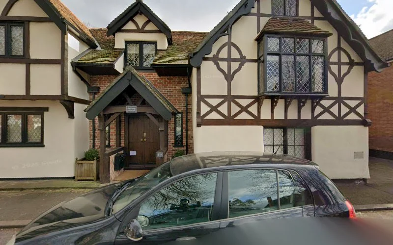 Lambourne E V - Dental clinic in Cobham