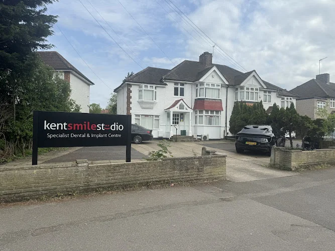 Kent Smile Studio Orpington - Composite Bonding & Private Dentist Orpington - Dentist in Orpington